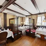 Hirschen In Freiburg-lehen فرايبورغ