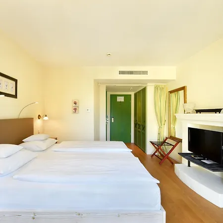 Hotel Hirschen In Freiburg-lehen