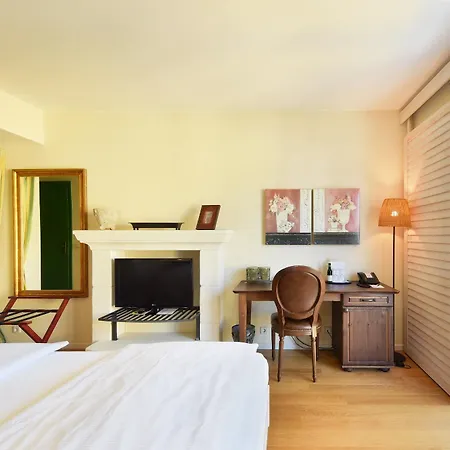 Hirschen In Freiburg-lehen 4*