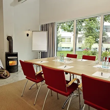 Hotel Hirschen In Freiburg-lehen 4*