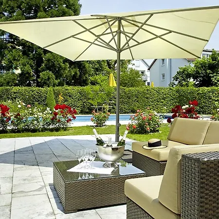 Hotel Hirschen In Freiburg-lehen Friburgo in Brisgovia