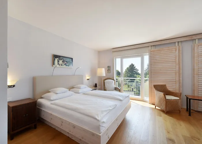 Hirschen In Freiburg-lehen Szálloda