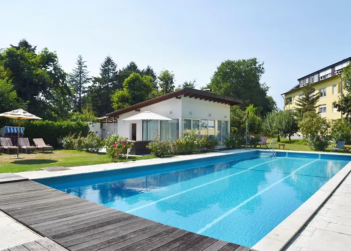 Hirschen In Freiburg-lehen Szálloda