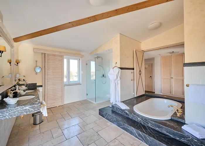 Hirschen In Freiburg-lehen Hotel 4*