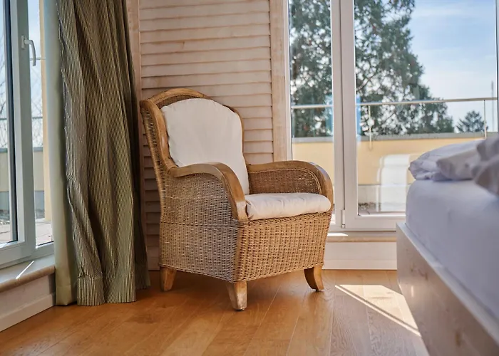 Hotel Hirschen In Freiburg-lehen 4*