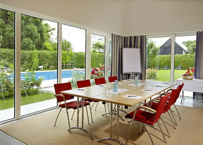 Hirschen In Freiburg-lehen Szálloda 4*